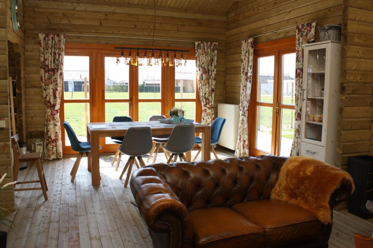 Villa Emilia - Gemuetliches Kinderfreundliches Blockhaus Mit Umzaeuntem Garten Sint-Annaland Buitenkant foto