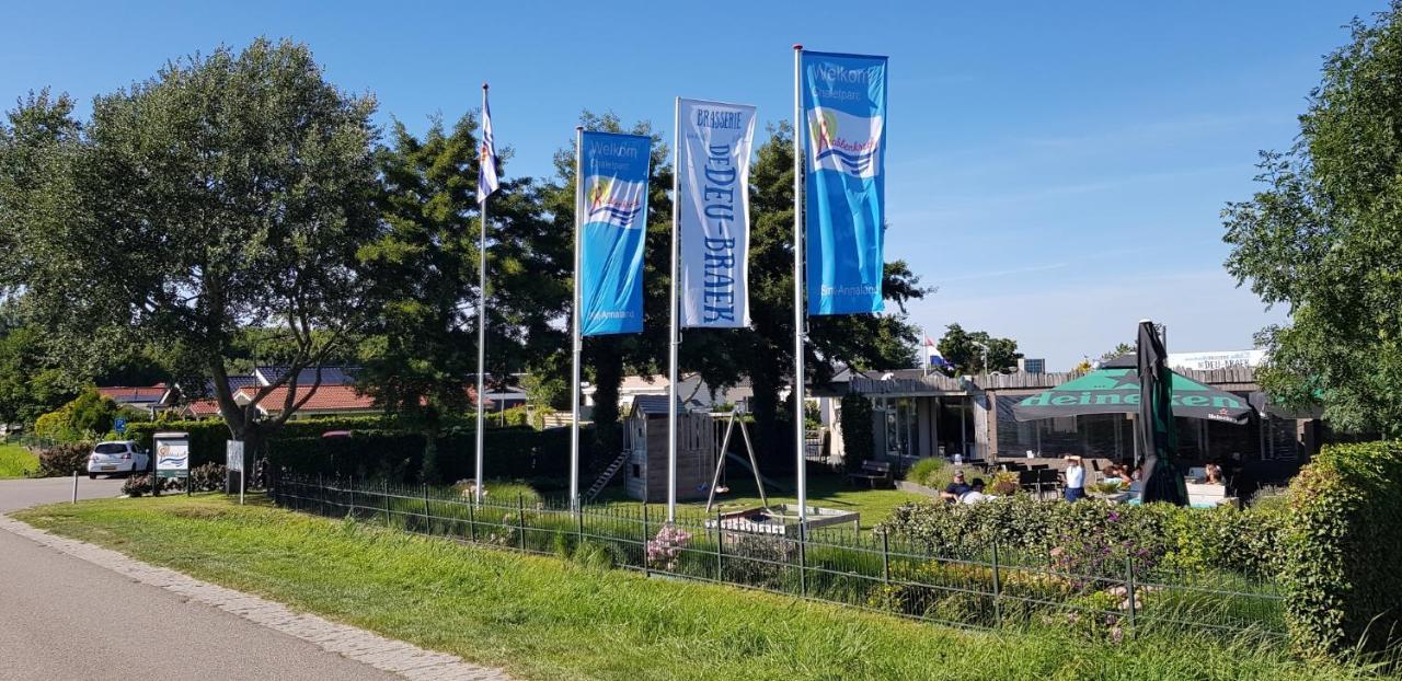 Villa Emilia - Gemuetliches Kinderfreundliches Blockhaus Mit Umzaeuntem Garten Sint-Annaland Buitenkant foto